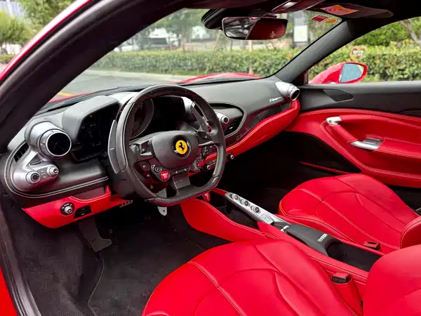 Ferrari F8 2021