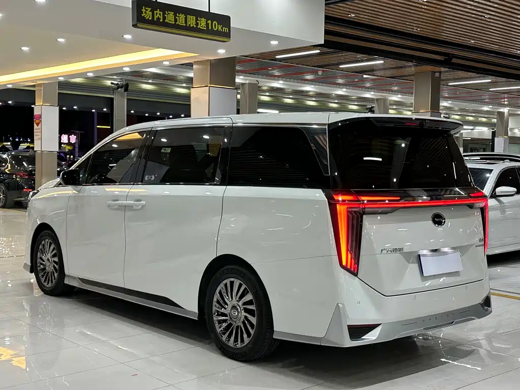 GAC Motor Trumpchi M8 2023 — фото 4