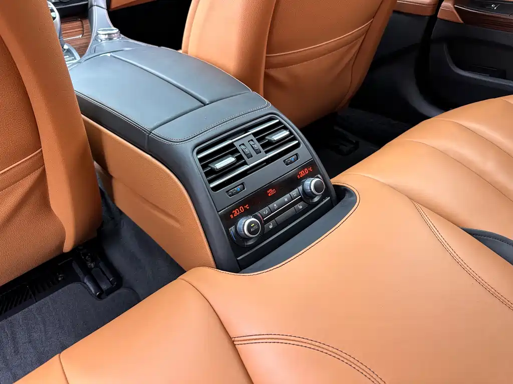 BMW 6 Series 2016 — фото 29
