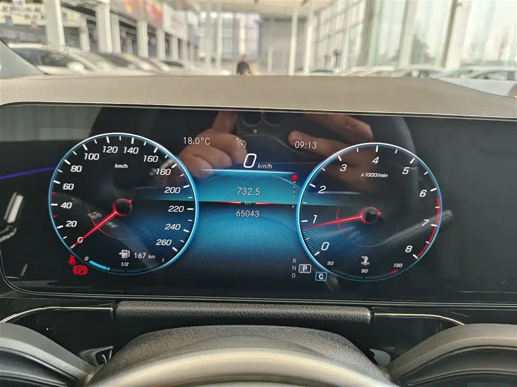 Mercedes-Benz GLA 2021 — фото 11