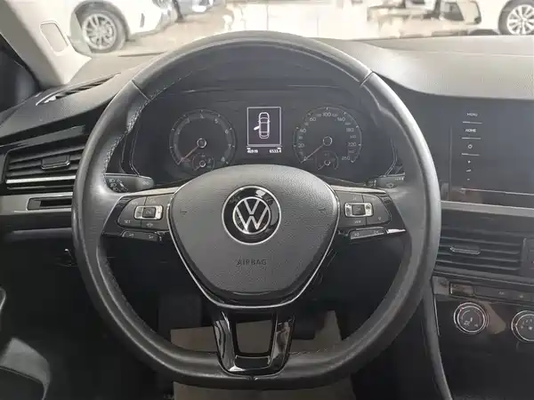 Volkswagen Bora 2021