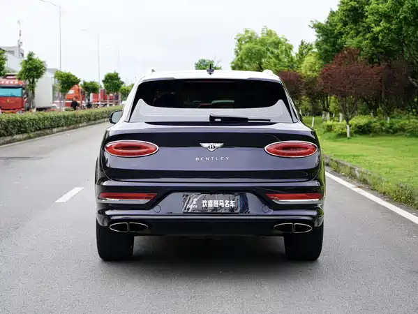 Bentley Bentayga 2021