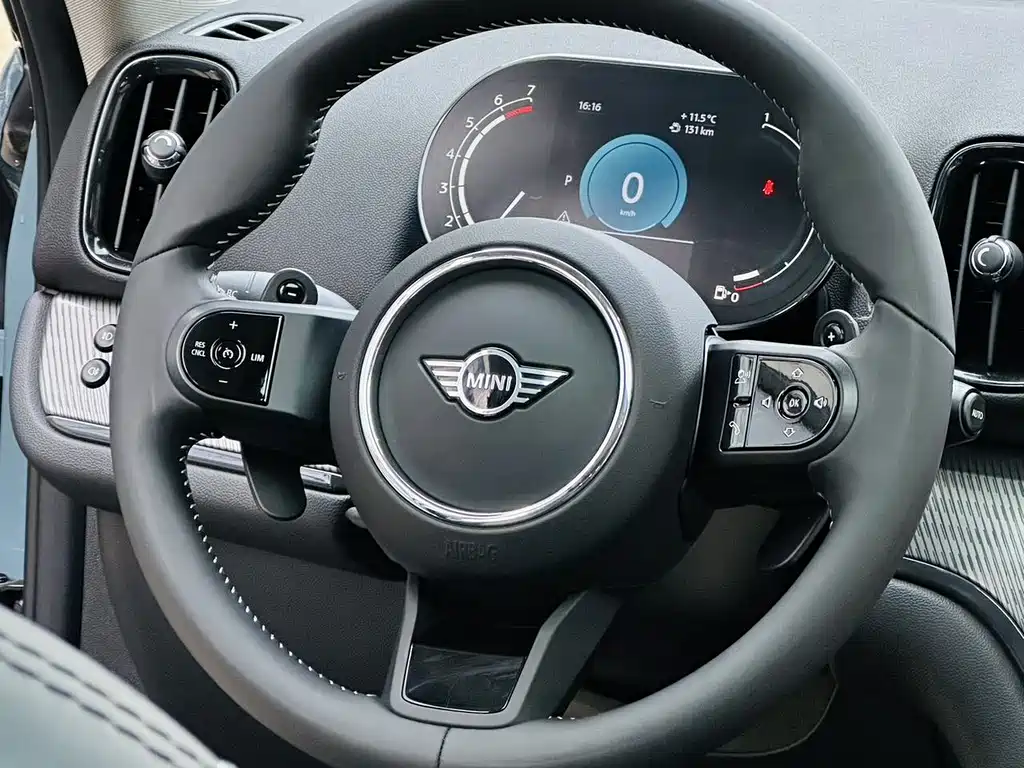 MINI Countryman 2021 — фото 14