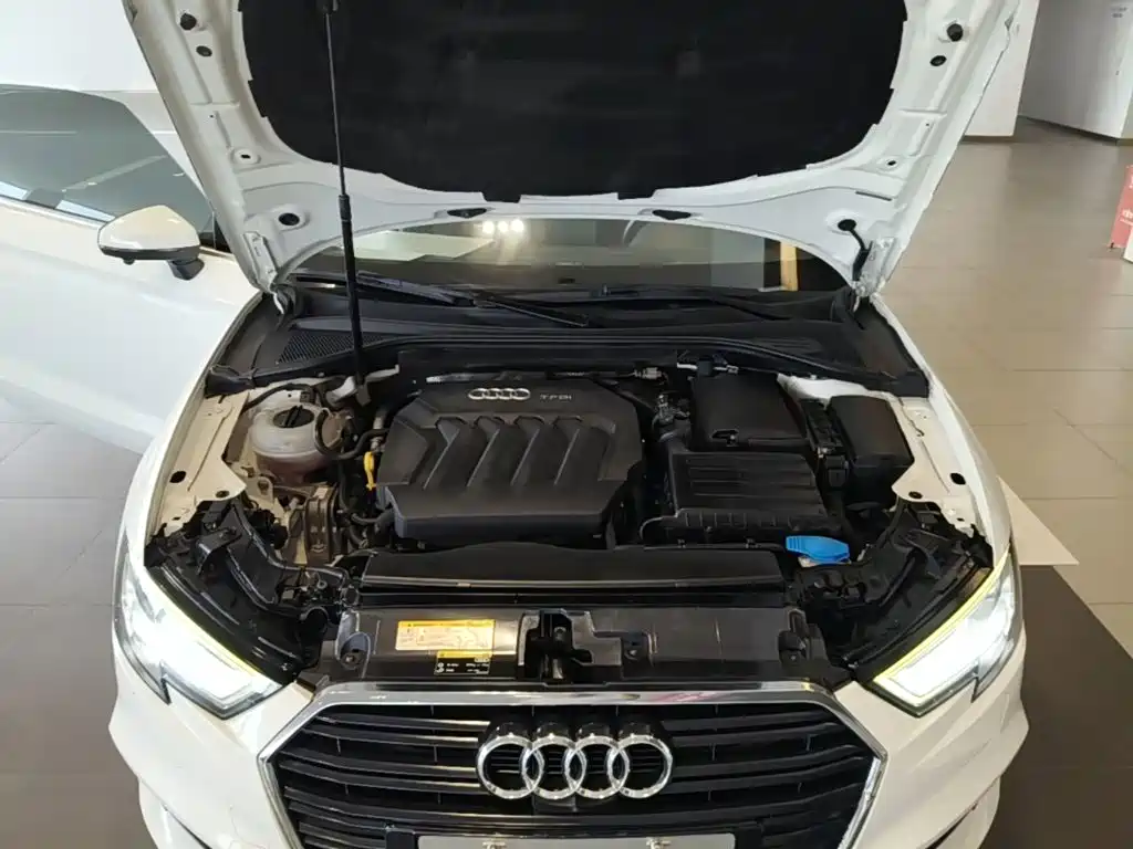Audi A3 2018 — фото 20