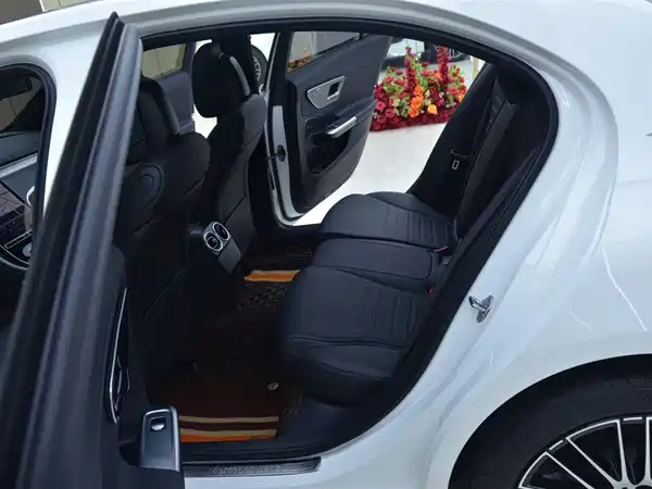 Mercedes-Benz C-Class 2023