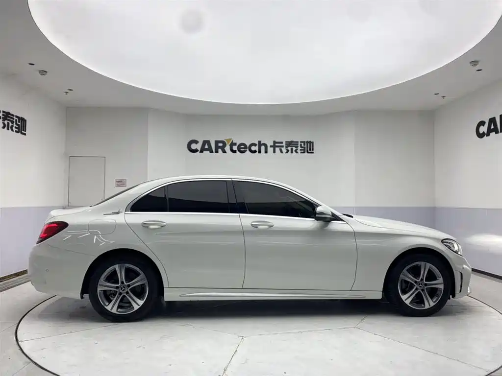Mercedes-Benz C-Class 2021 — фото 4