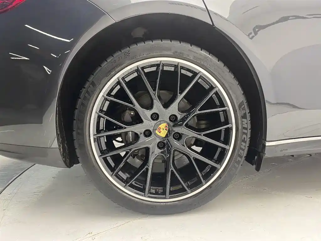Porsche Panamera 2021 — фото 11
