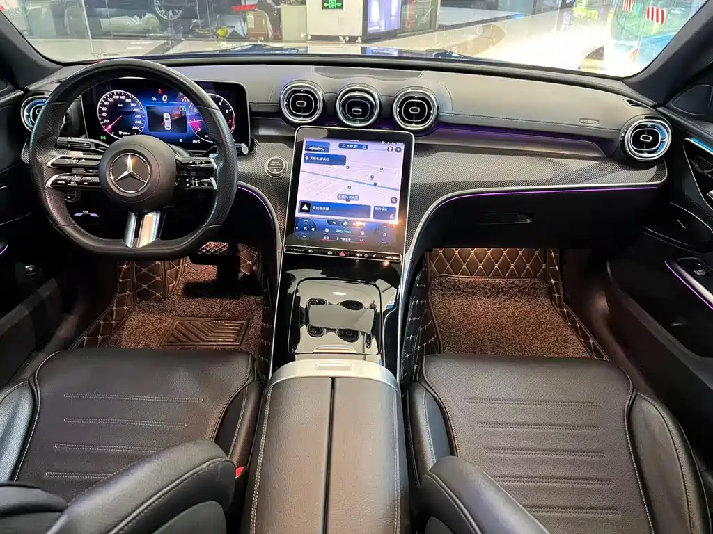 Mercedes-Benz C-Class 2023 — фото 6