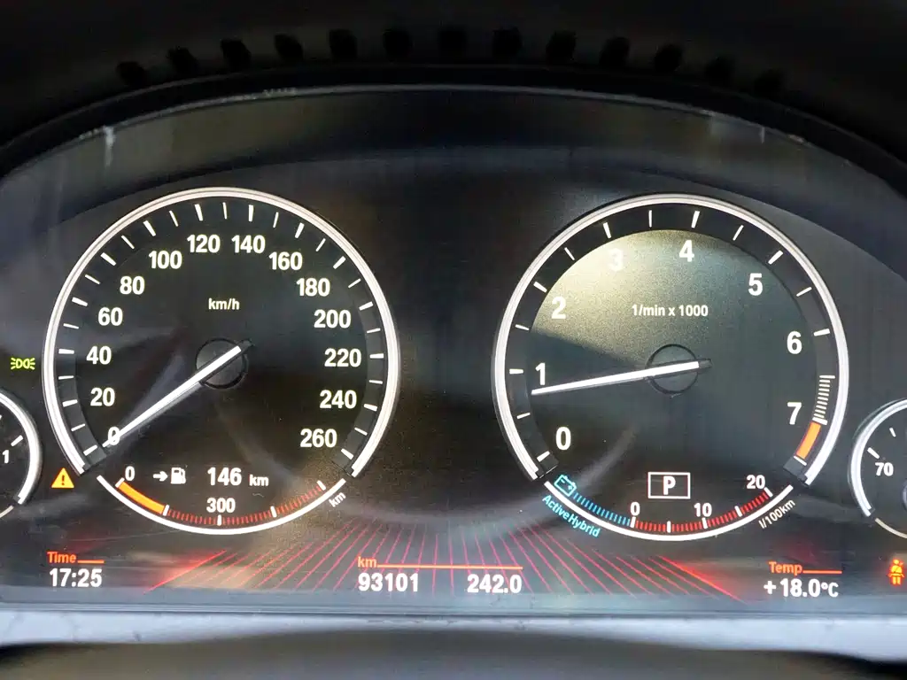 BMW 7 Series 2012 — фото 22
