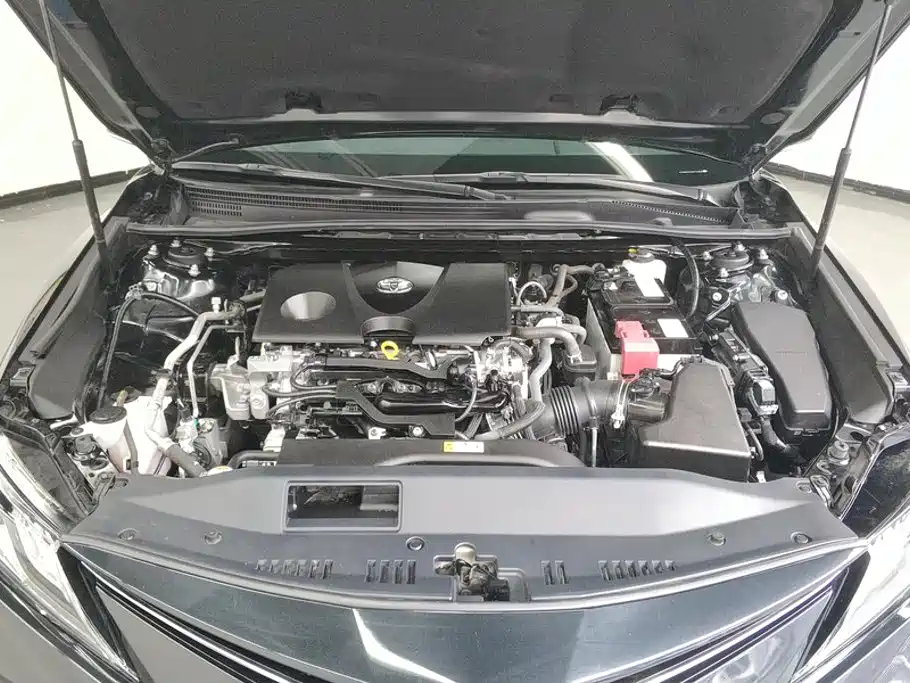 Toyota Camry 2023 — фото 10