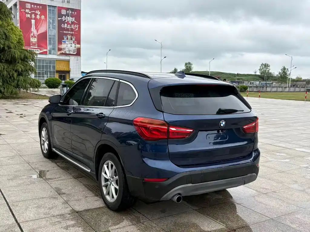BMW X1 2018 — фото 9