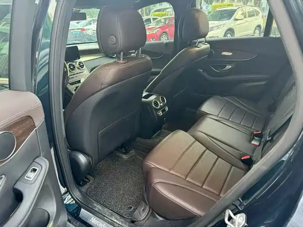 Mercedes-Benz GLC 2021