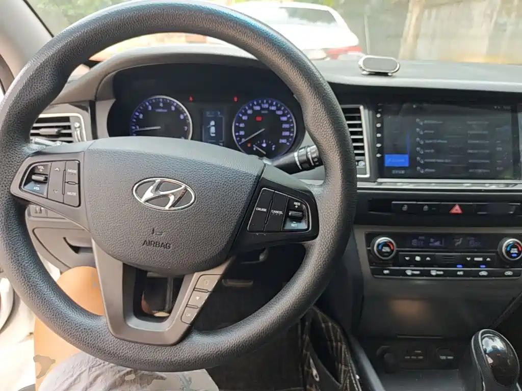 Hyundai Mistra 2015 — фото 10