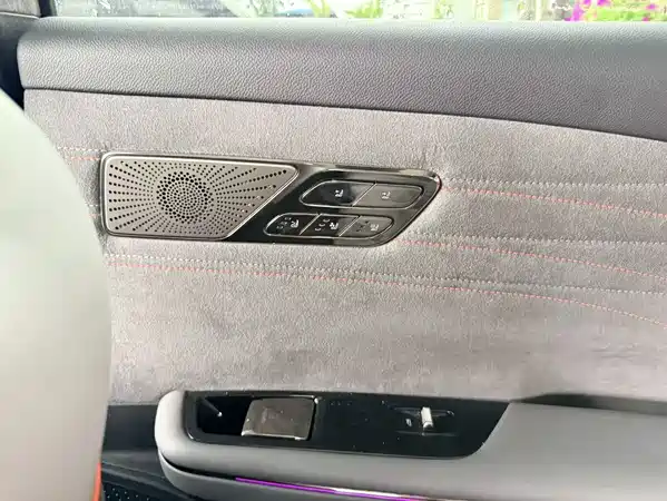 Geely Galaxy E8 2025