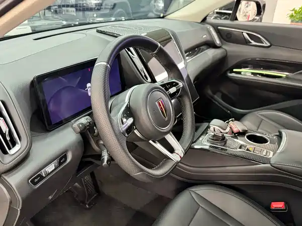 Hongqi HS3 2025