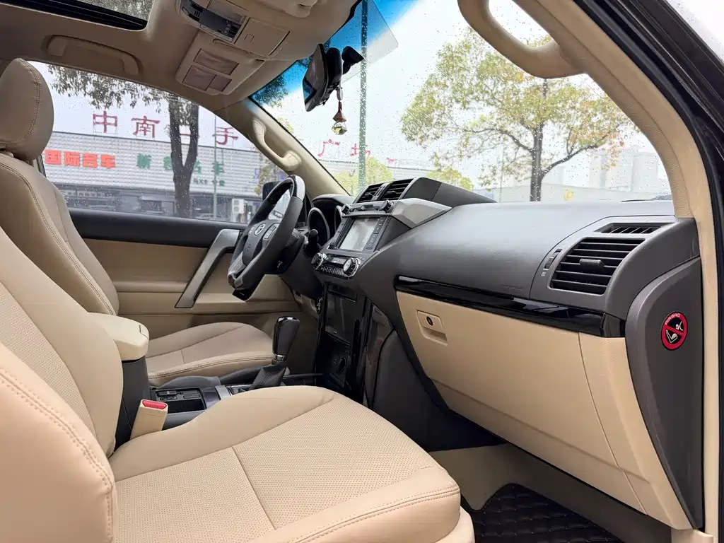 Toyota Prado 2018 — фото 9