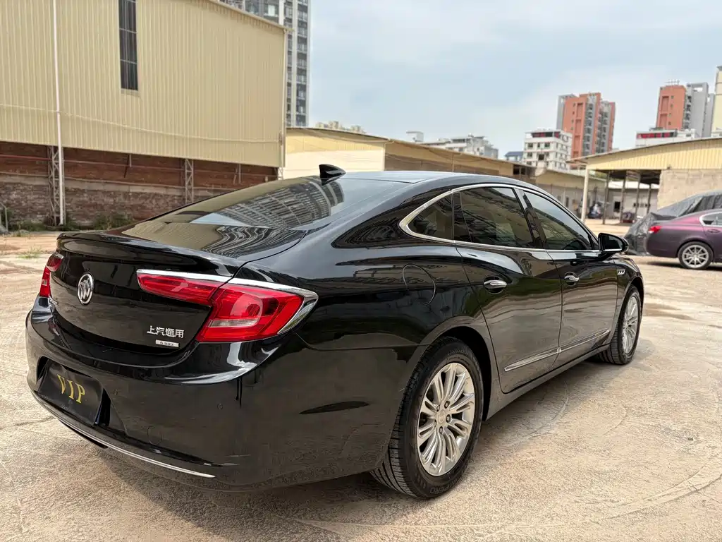 Buick LaCrosse 2018 — фото 13