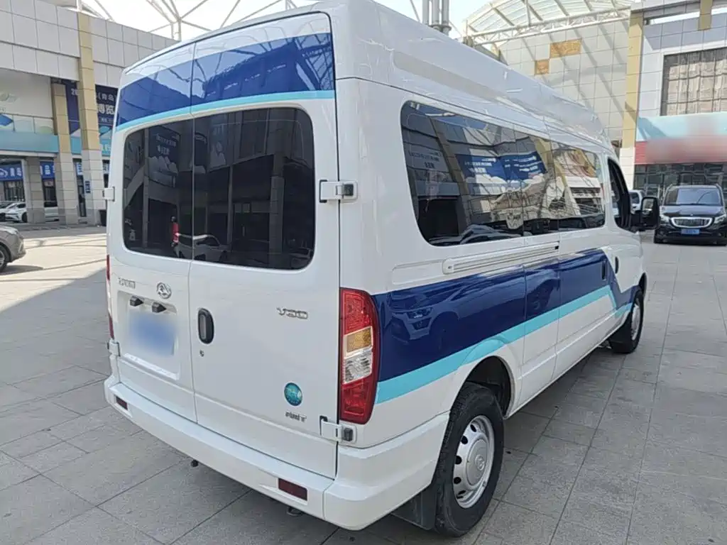 Maxus V80 2025