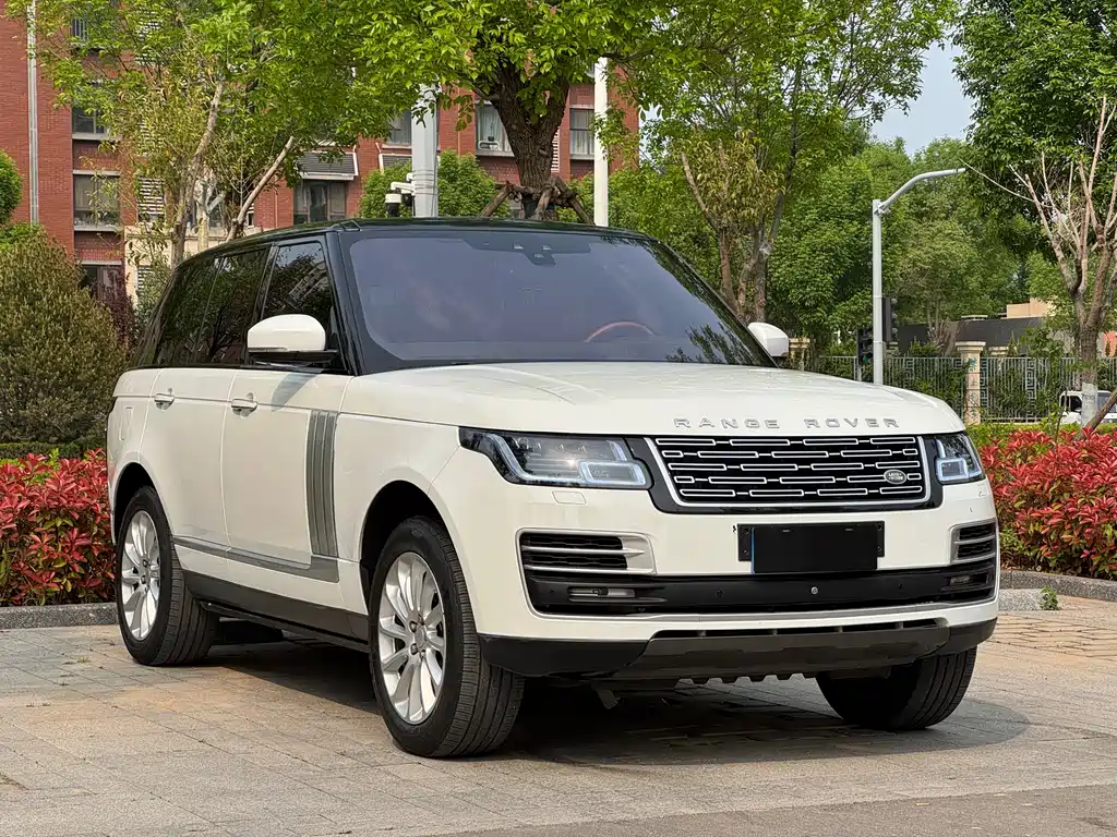 Land Rover Range Rover 2017 — фото 1