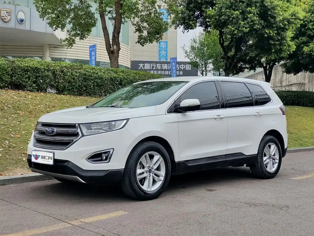 Ford Edge 2016 — фото 1