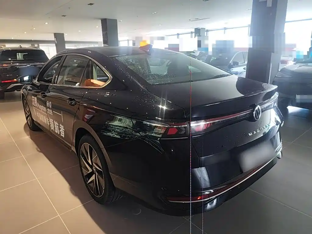 Volkswagen Magotan 2024