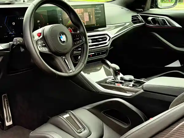 BMW M4 2024