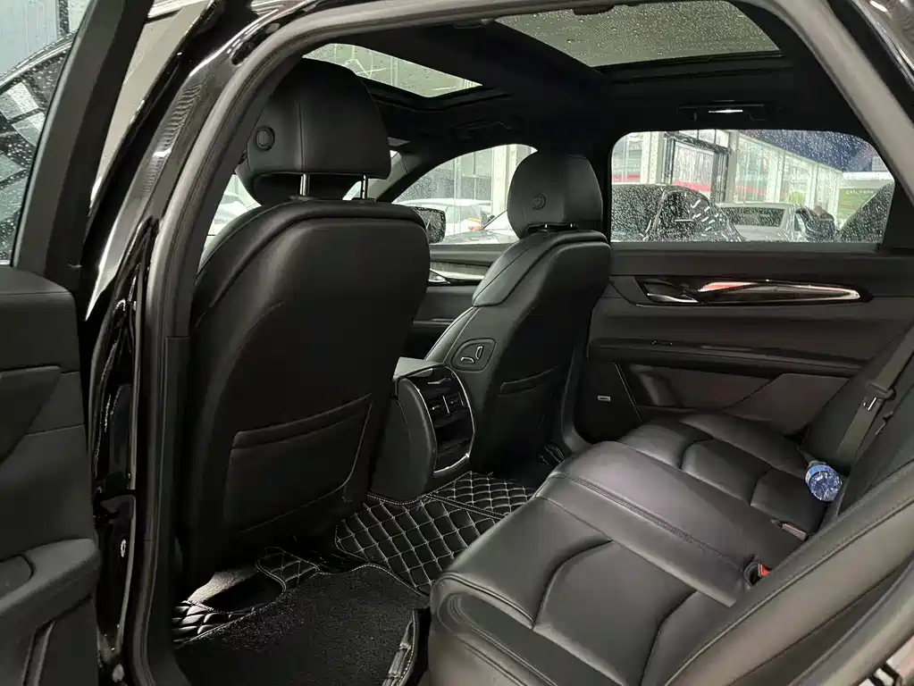Cadillac CT6 2019 — фото 11