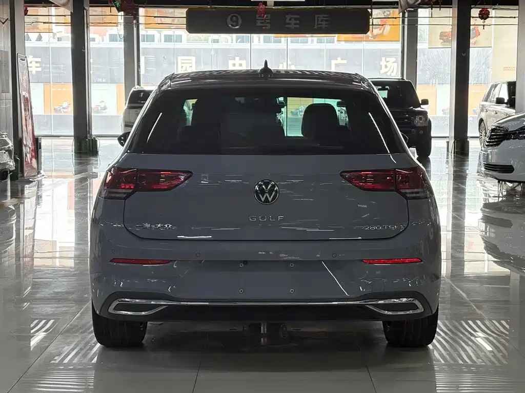 Volkswagen Golf 2023
