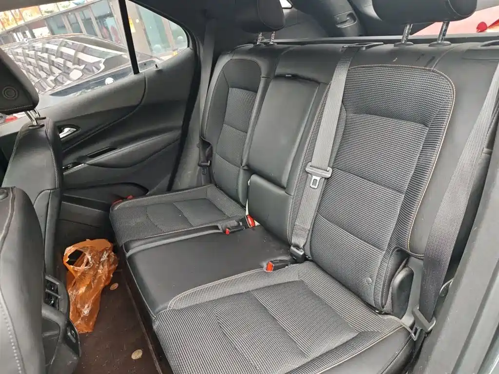 Chevrolet Equinox 2018 — фото 18