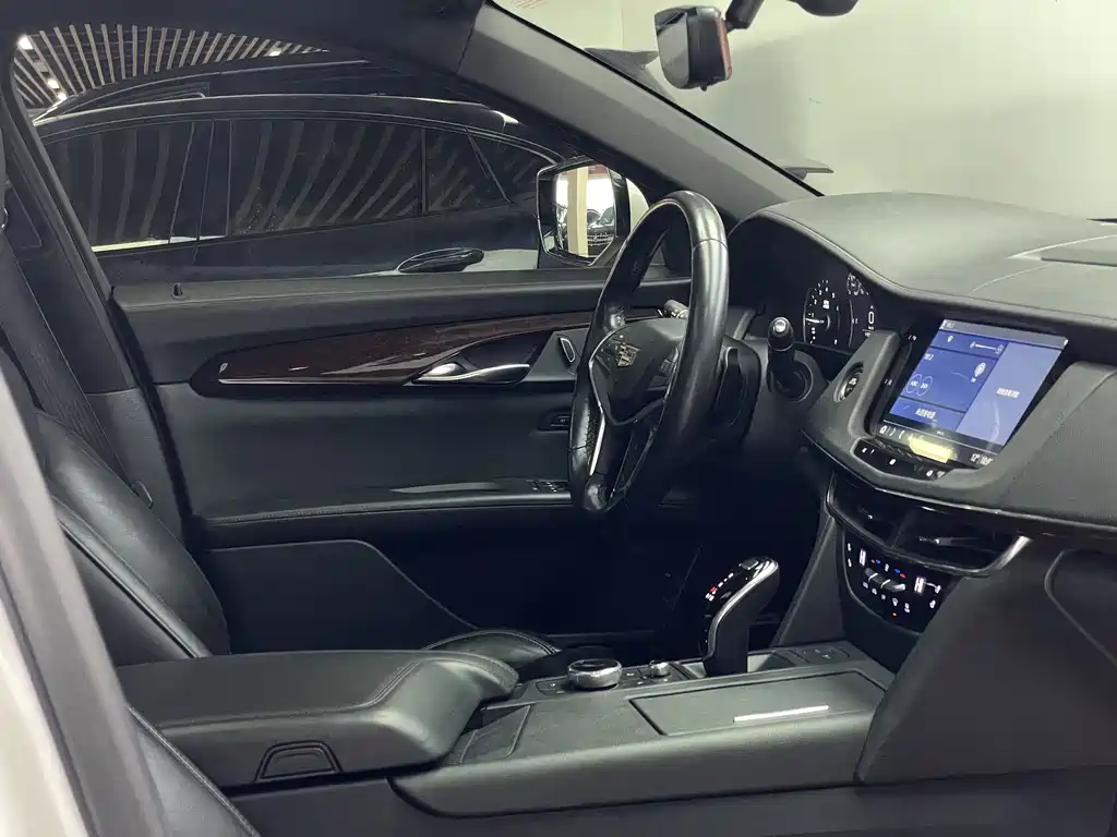 Cadillac CT6 2020 — фото 20