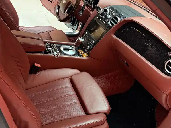 Bentley Flying Spur 2012