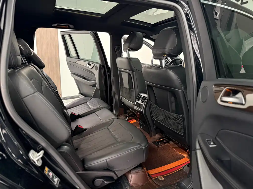 Mercedes-Benz GLS 2017 — фото 17