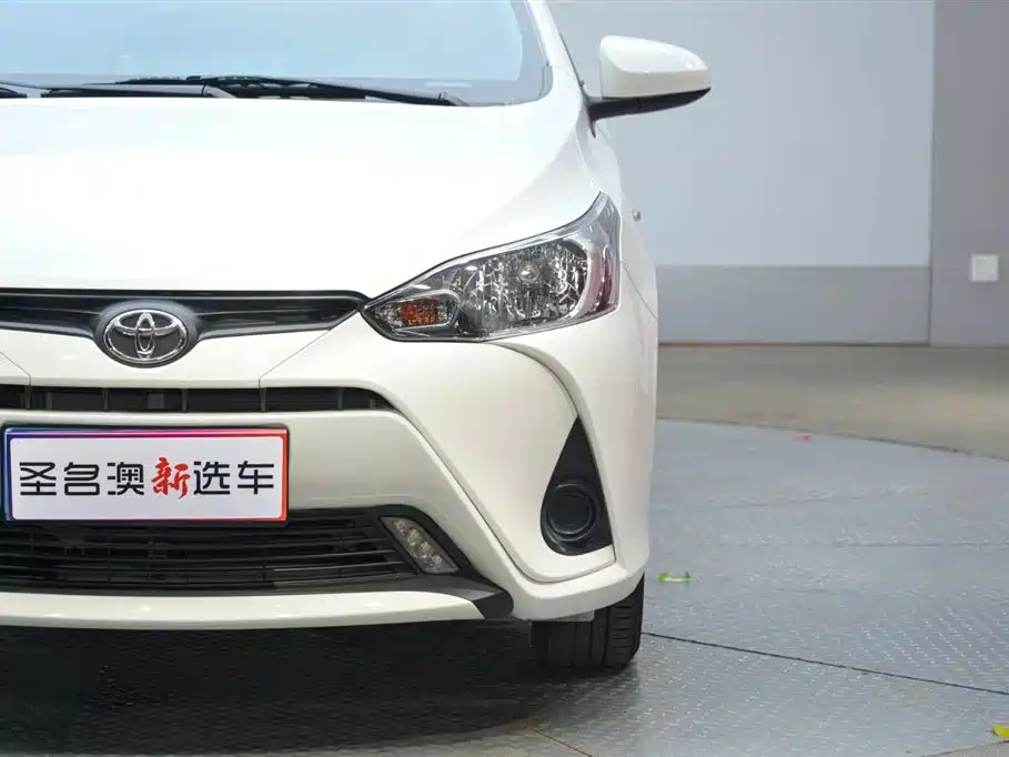 Toyota Yaris L 2020 — фото 3