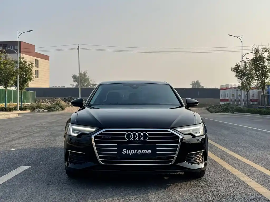 Audi A6L 2022