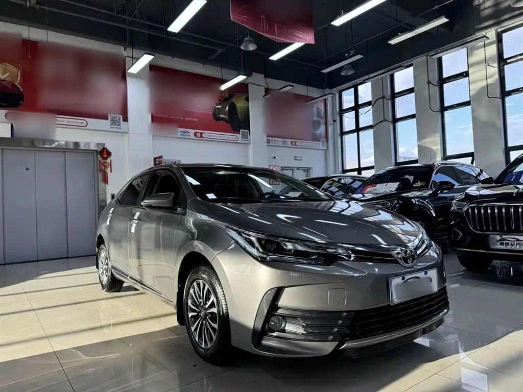 Toyota Corolla 2019 — фото 10