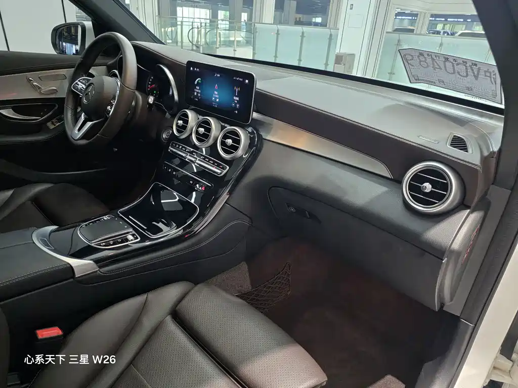 Mercedes-Benz GLC 2020 — фото 14