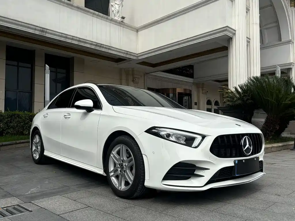 Mercedes-Benz A-Class 2021 — фото 2