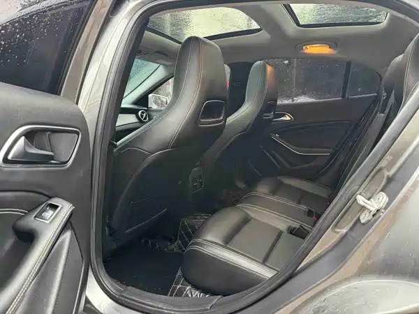 Mercedes-Benz GLA 2016
