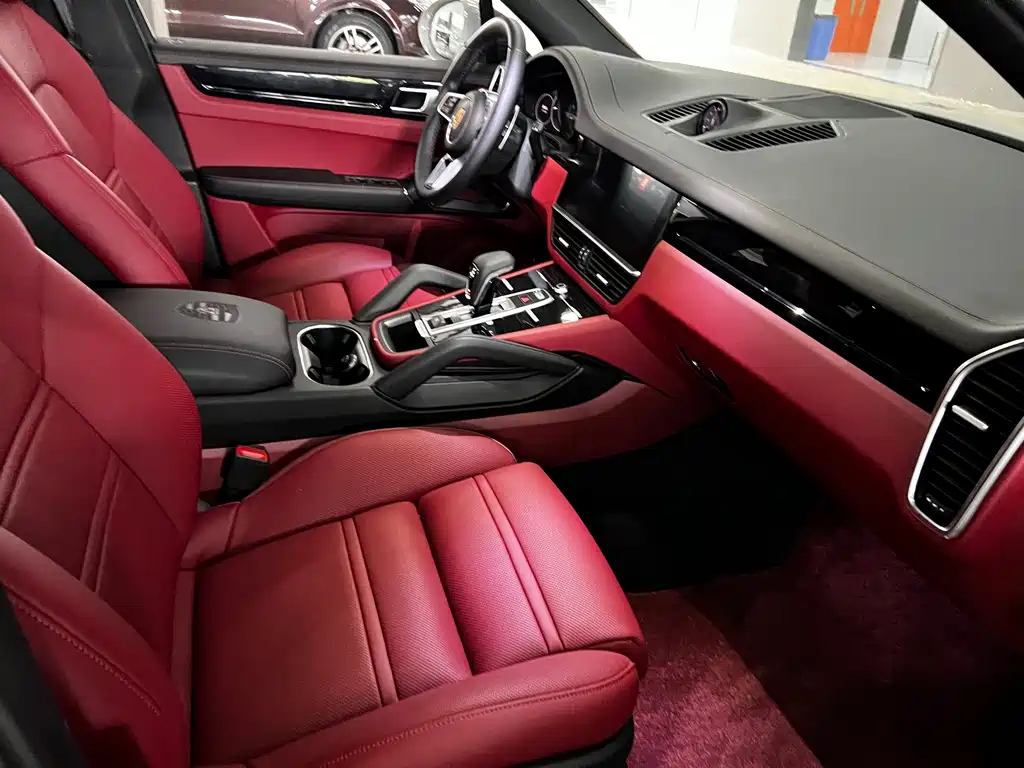 Porsche Cayenne 2018 — фото 14