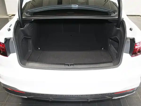 Audi A4L 2024