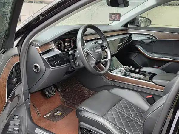 Audi A8 2022