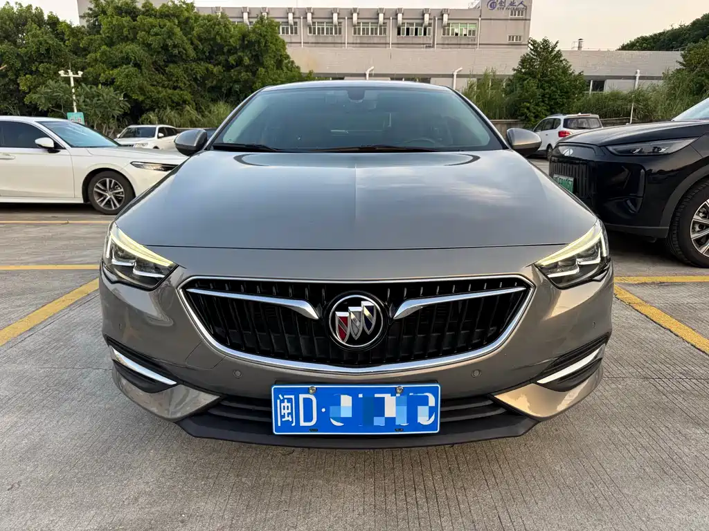 Buick Regal 2019 — фото 2