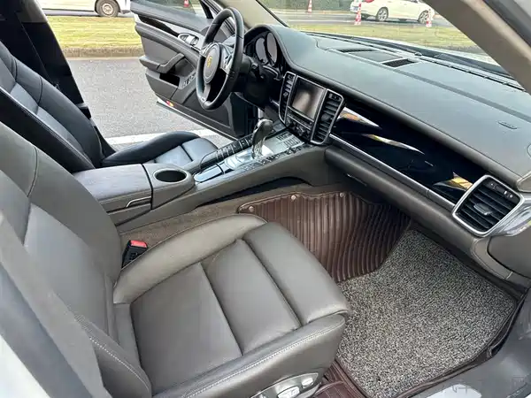 Porsche Panamera 2017