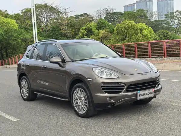 Porsche Cayenne 2012