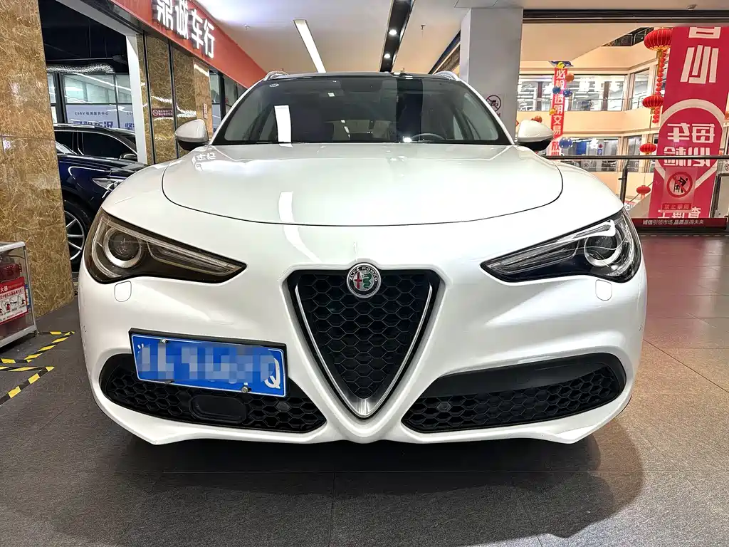 Alfa Romeo Stelvio 2018