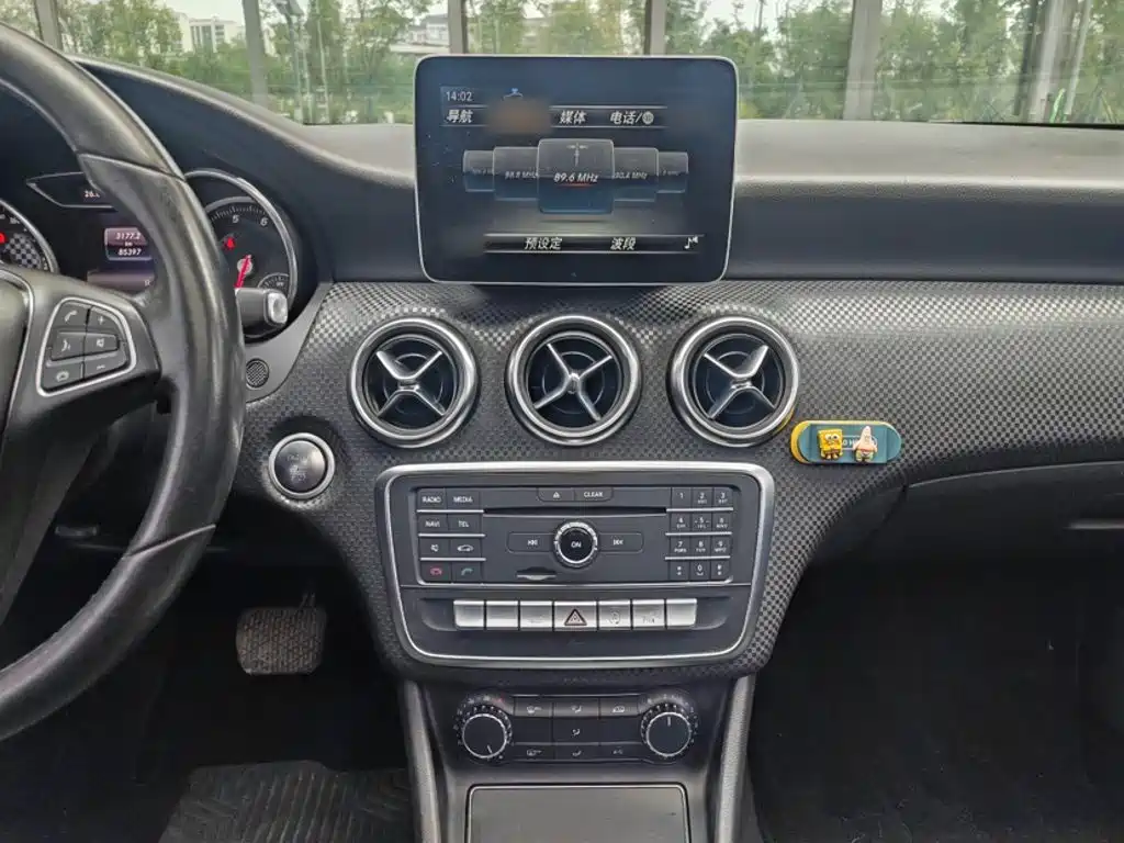 Mercedes-Benz A-Class 2017 — фото 18