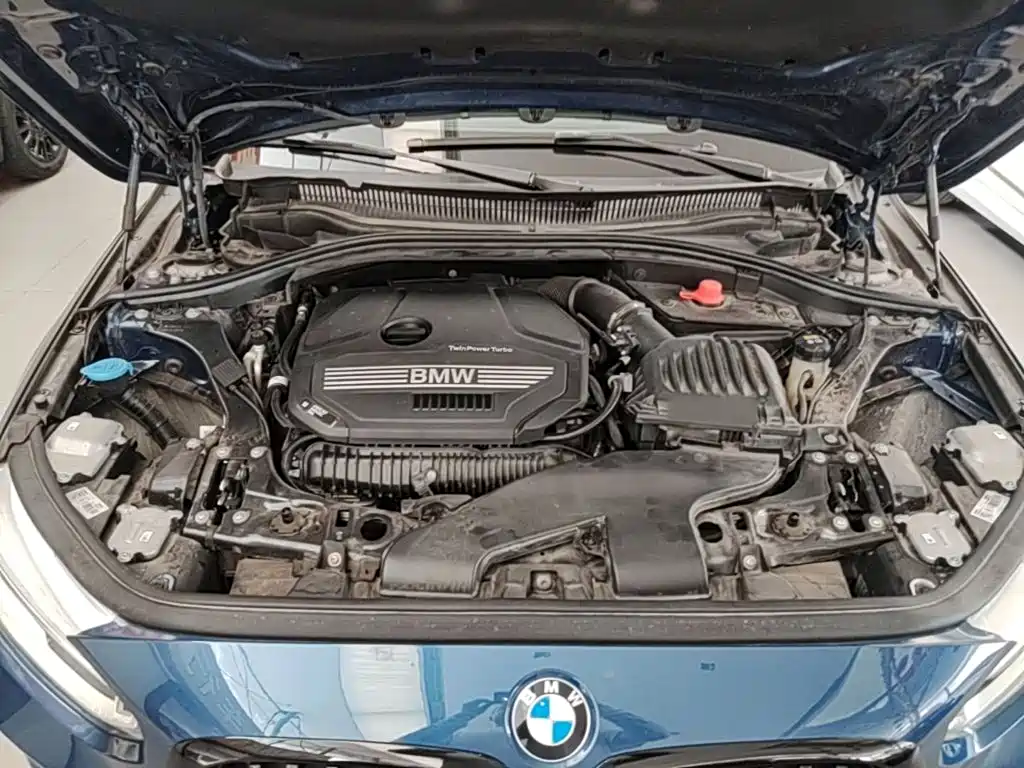 BMW 1 Series 2021 — фото 16