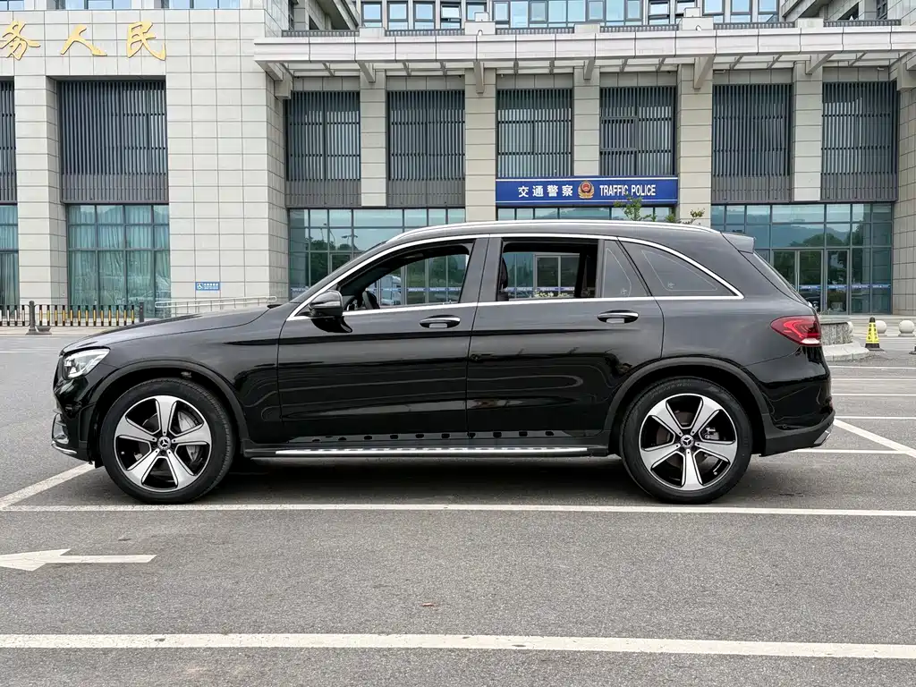Mercedes-Benz GLC 2023 — фото 7