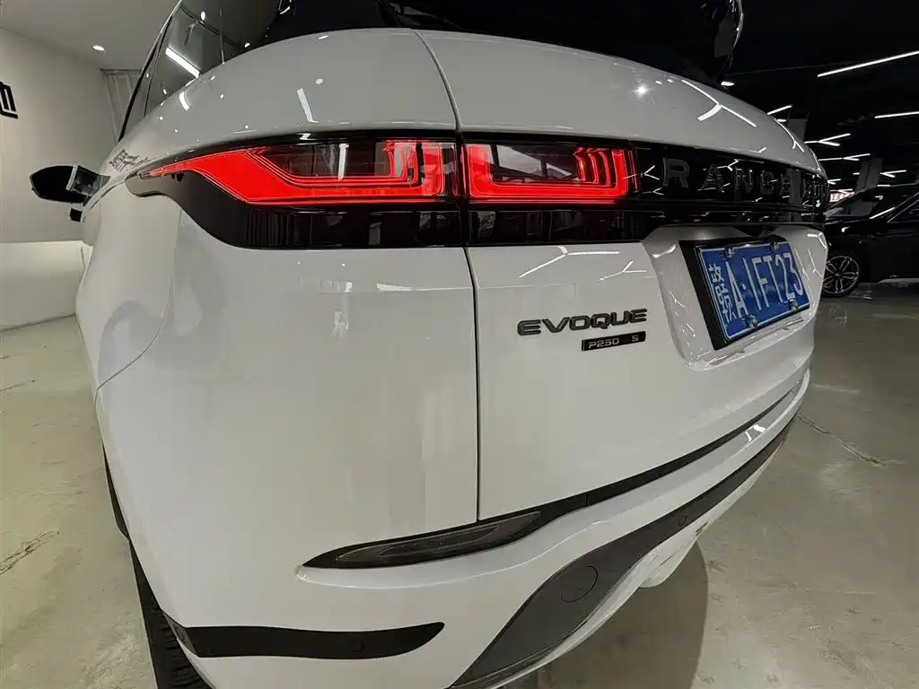 Land Rover Evoque 2020 — фото 9
