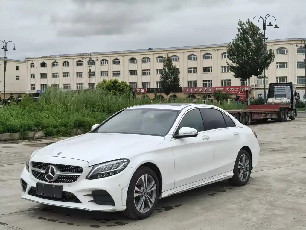 Mercedes-Benz C-Class 2019 — фото 1